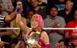 Asuka retuvo el título femenino en NXT Takeover Brooklyn