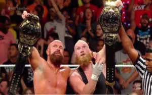 SAnitY han ganado los títulos en NXT Takeover Brooklyn